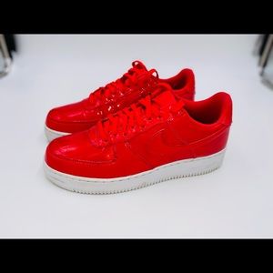 Nike Air Force 1 Red